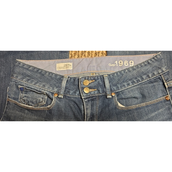 Gap 1969 Womens Perfect Boot Cut Jeans Size 28 6A Mid Rise Dark Wash Denim - Picture 6 of 8